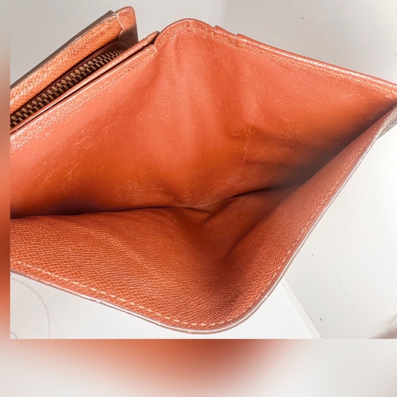 Good condition authentic Louis Vuitton Monogram zip around Tresor Wallet MI0924 - Picture 9 of 16